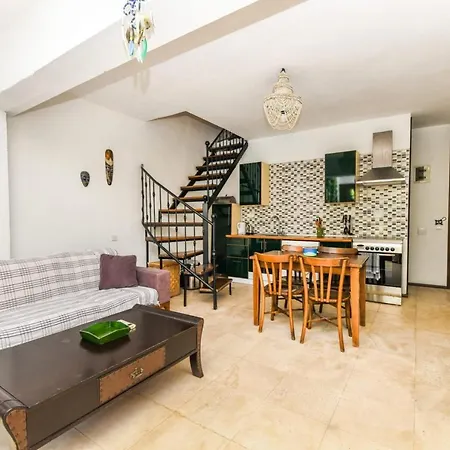 Apartament Duplex House With Shared Pool Near Beach In